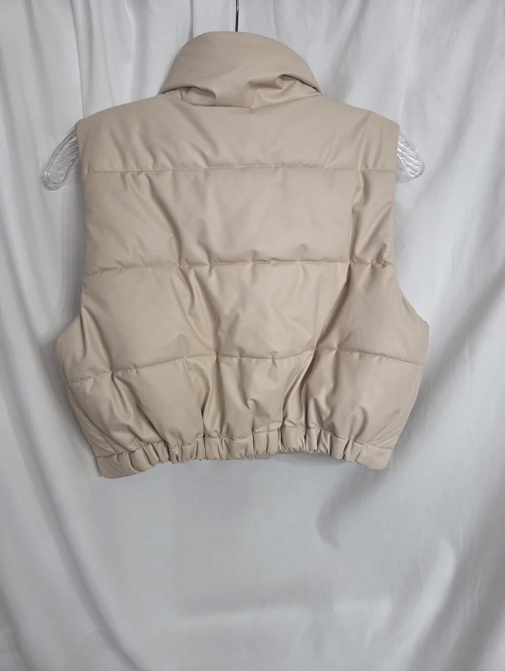 Offline By aerie Cropped Puffer Faux Leather Vest in Light Beige Size XS - Picture 4 of 9
